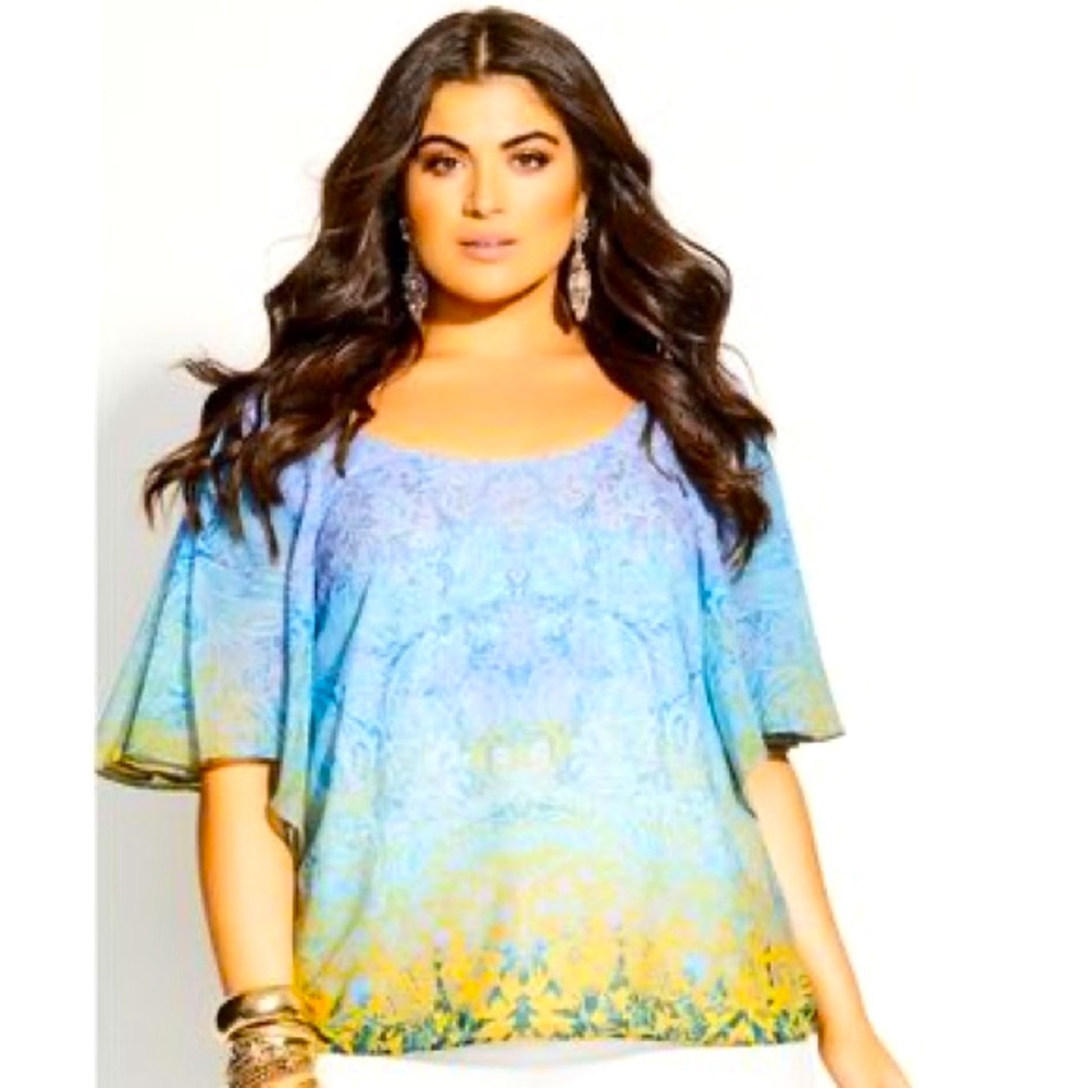 NWOT CITY CHIC Shanika Deep Scoop Neck Top